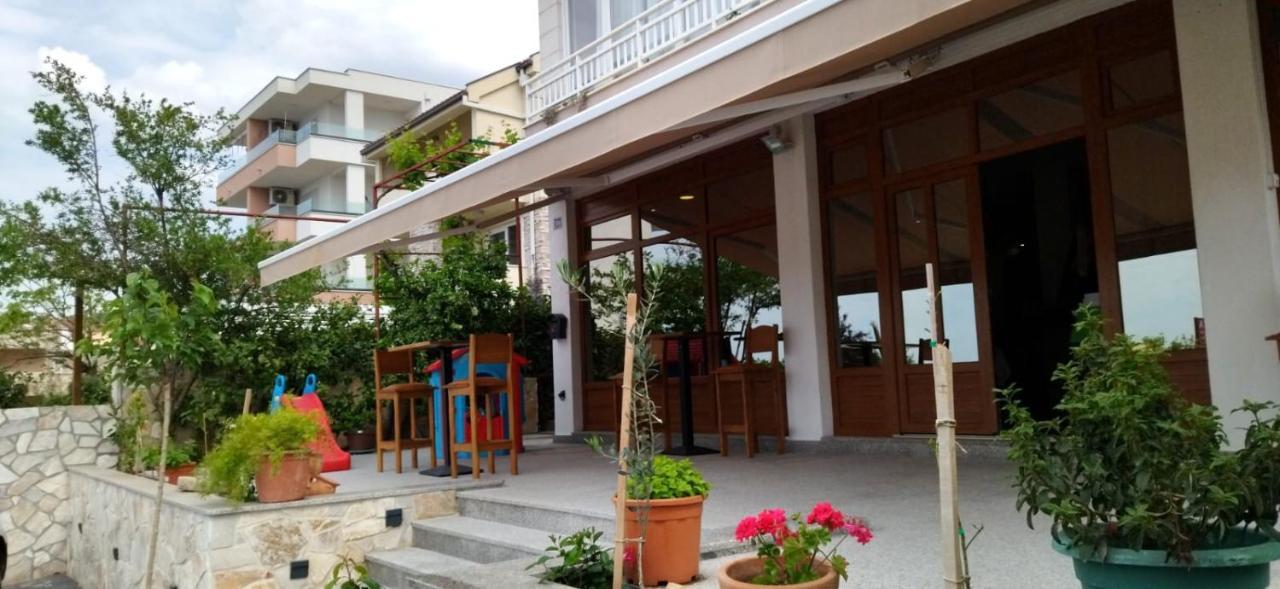 Apartments Kurilj Makarska Extérieur photo